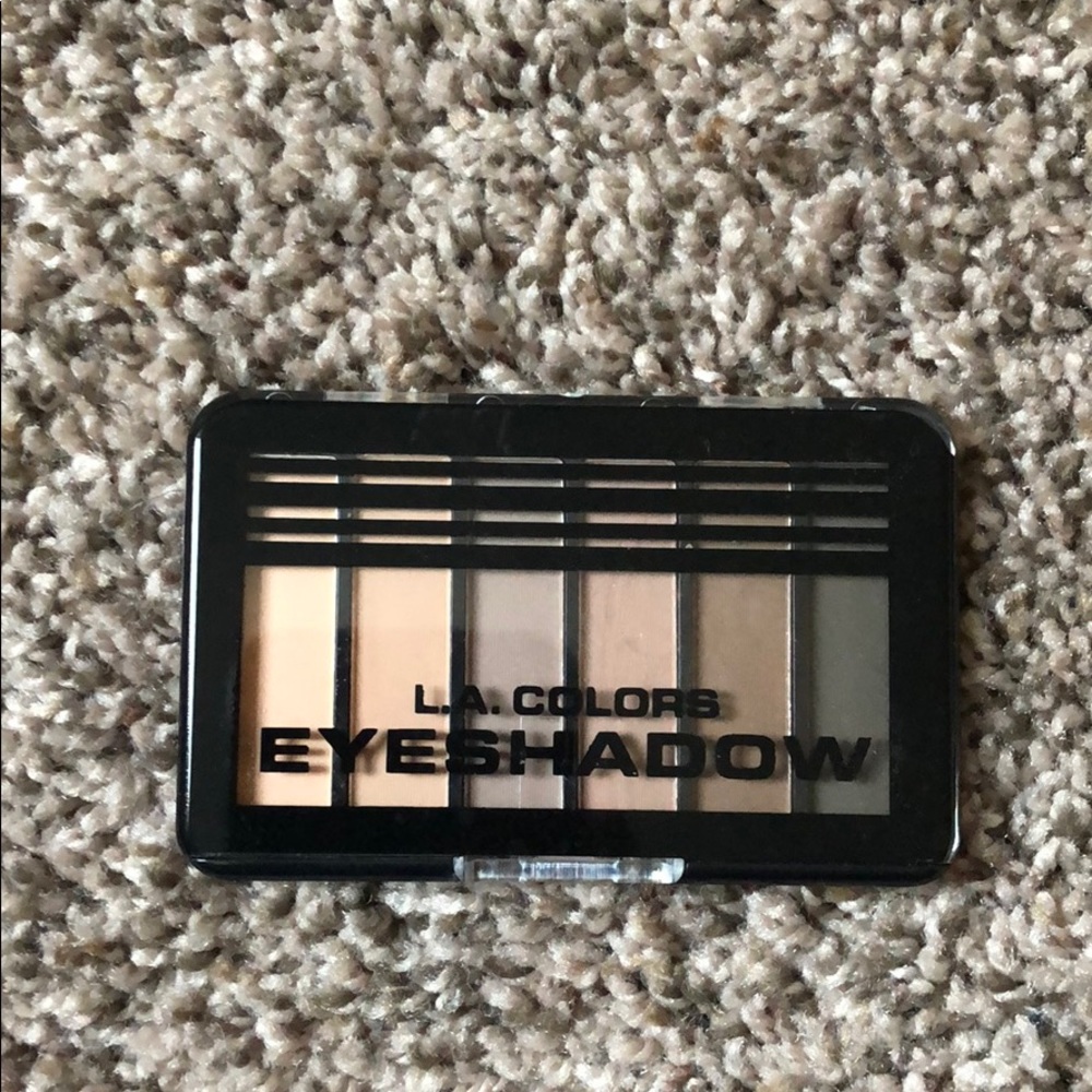 L.A. Colors Eyeshadow Palette